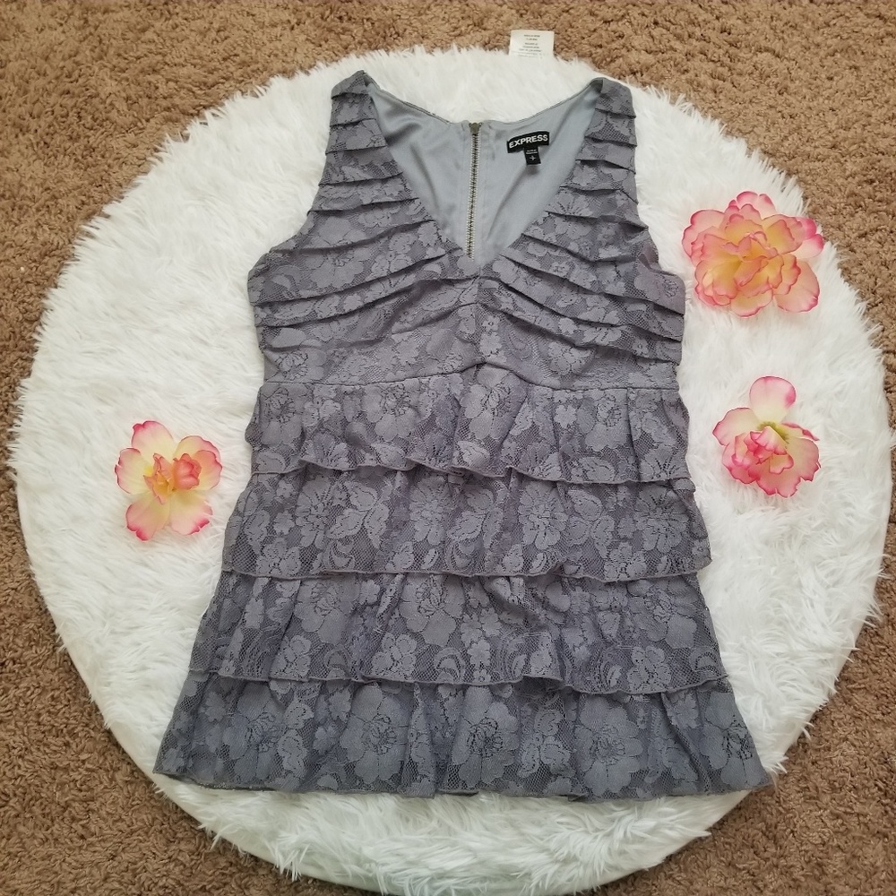 Express Ruffled tiered tabk top